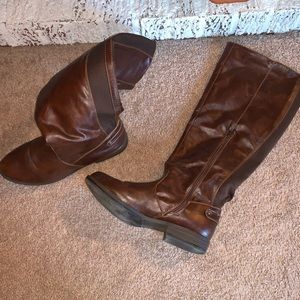 Like new! Brown almost to the knee boots! Size 9